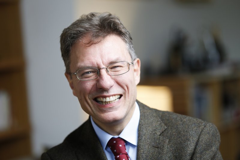 Luciano Floridi diventa professore dell&rsquo;Universit&agrave; di Bologna